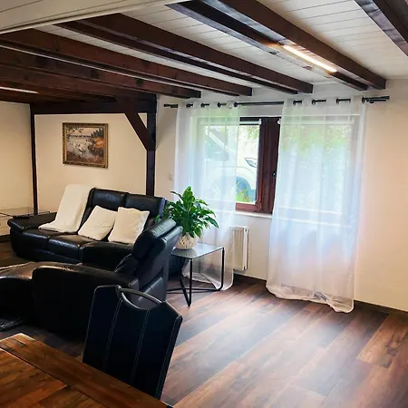 Vila Landhaus-villa, Sauna, Private Garten *