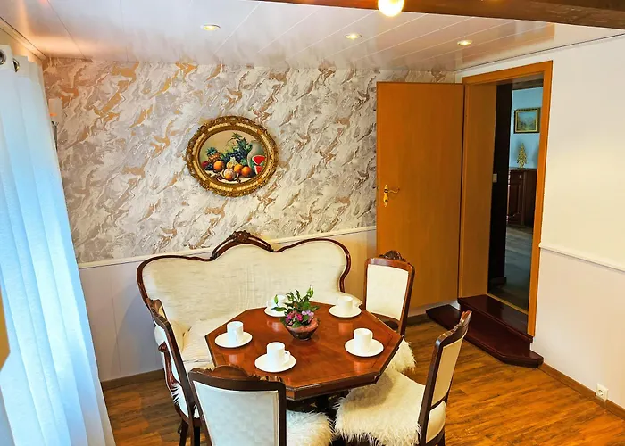 Landhaus-villa, Sauna, Private Garten Villa Schleiden